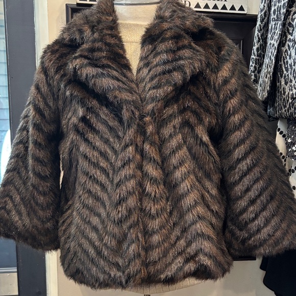 Mossino Jackets & Blazers - Plush Chevron Teddy Jacket in Brown